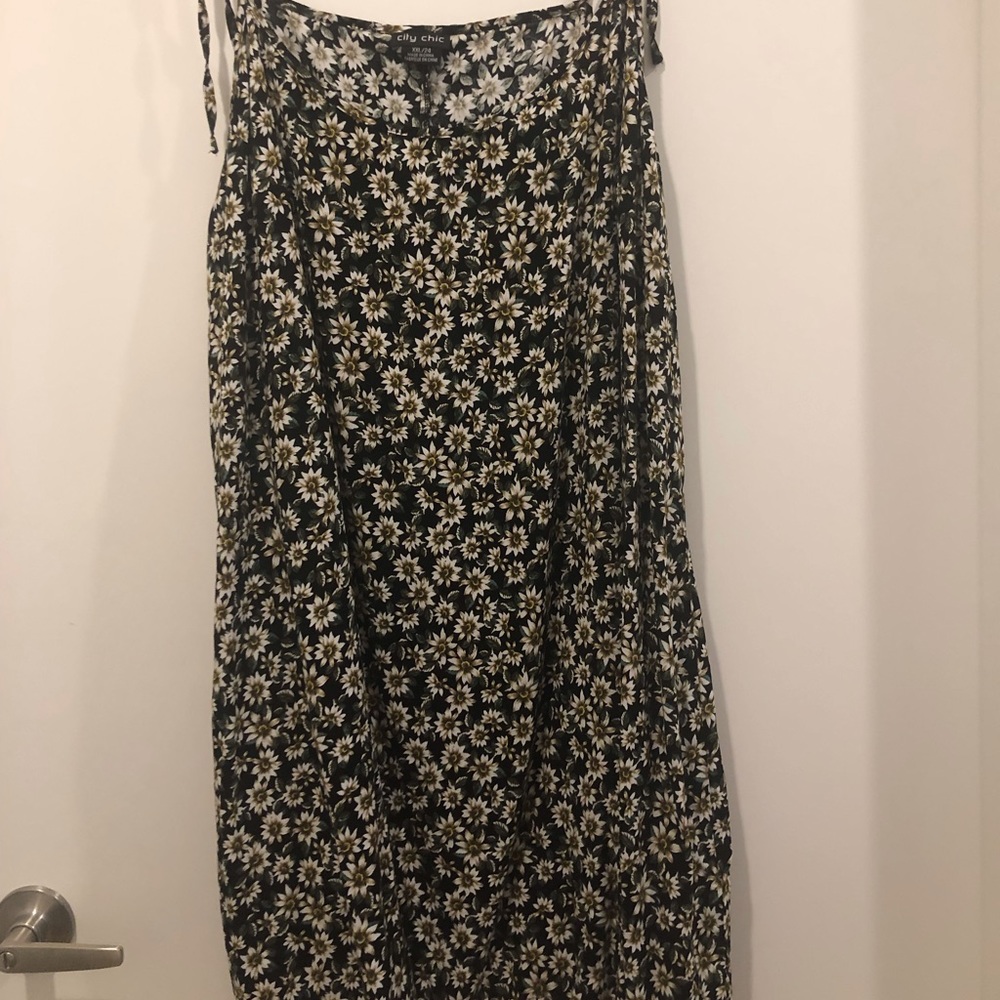 City chic daisy print dress Sz 24